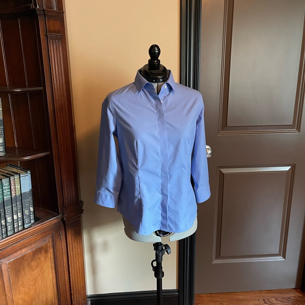 EUC Talbots Blue Button Down Shirt 3/4 Sleeves Classic Cotton Top